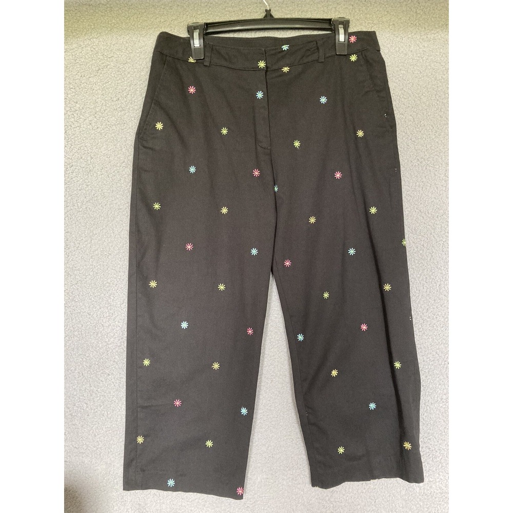Sag Harbor Women's Capri Pants‎ Size 10 Black Embroidered Flowers Stretch